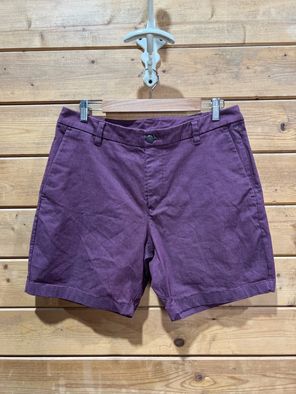 Commission Classic-Fit Shorts 7" Oxford Lululemon Men’s Size 34 Plum